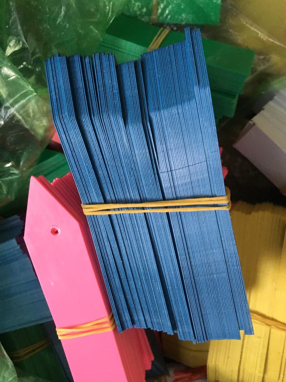 50 tem thẻ ghi tên hoa lan