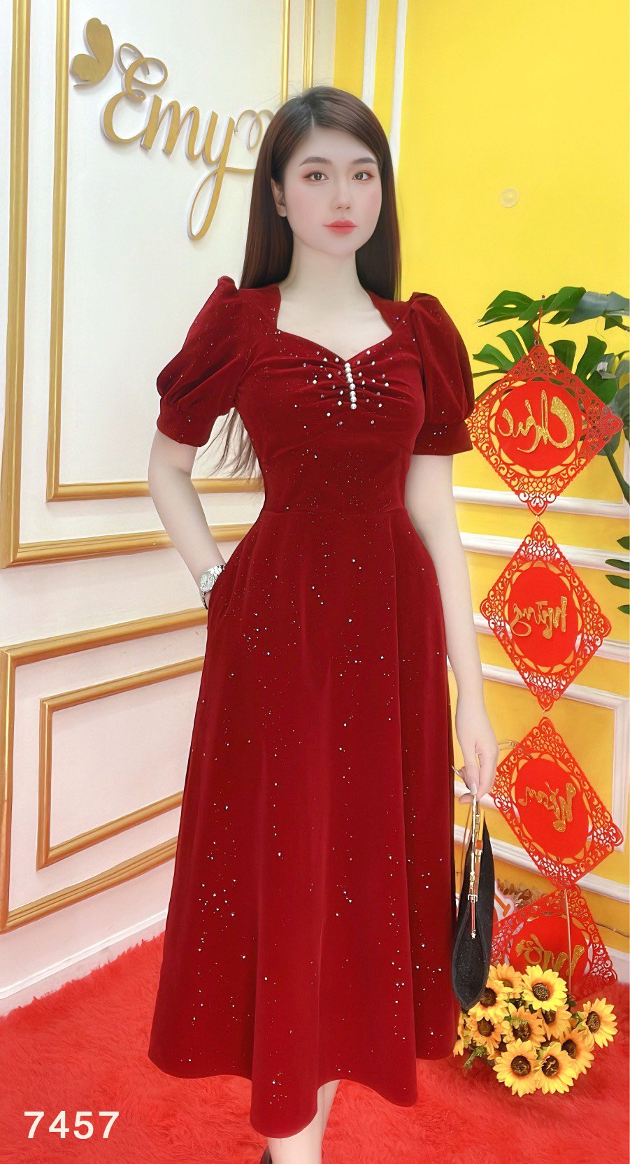 Đầm EMY EM7457 Xoè Đỏ Nhung