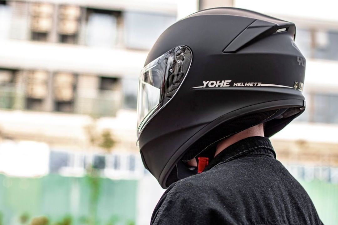 Mũ bảo hiểm fullface Yohe 977