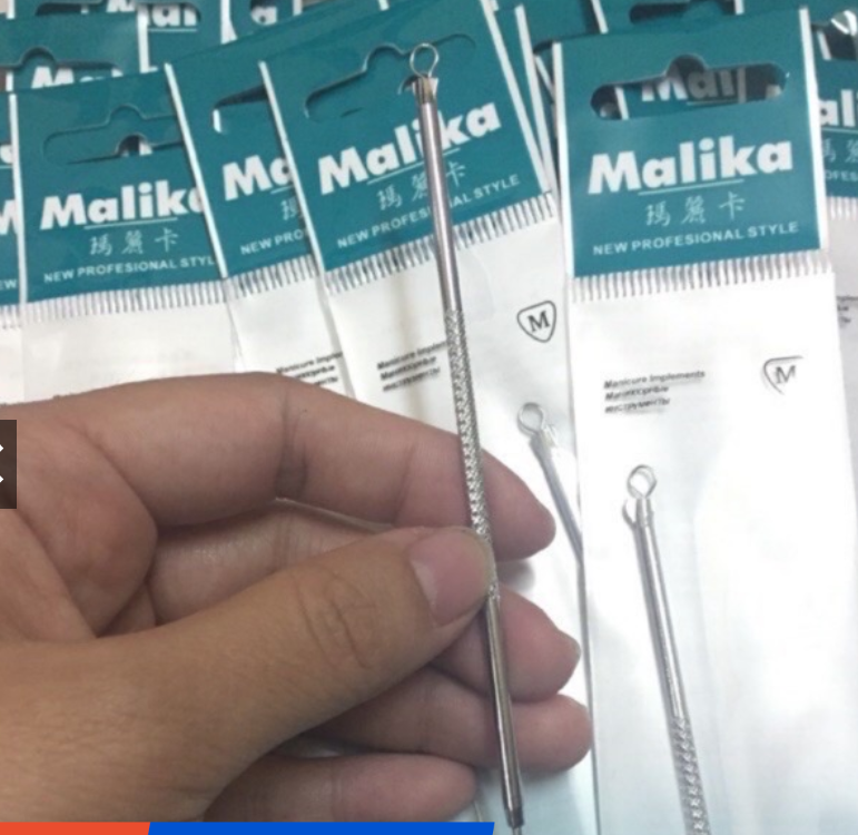 Combo 10 que nặn mụn Malika loại tốt