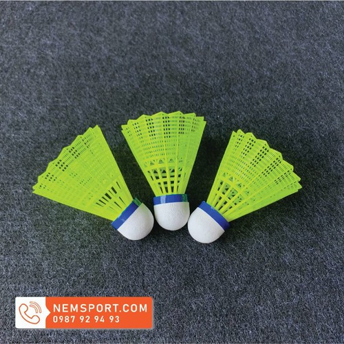 Quả Cầu Lông Nhựa Fuwin Xanh ( 1 lốc 6 quả )