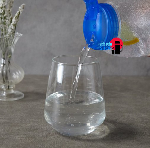 Bình nước Pet Lock&Lock 1.5L HAP731 P00097