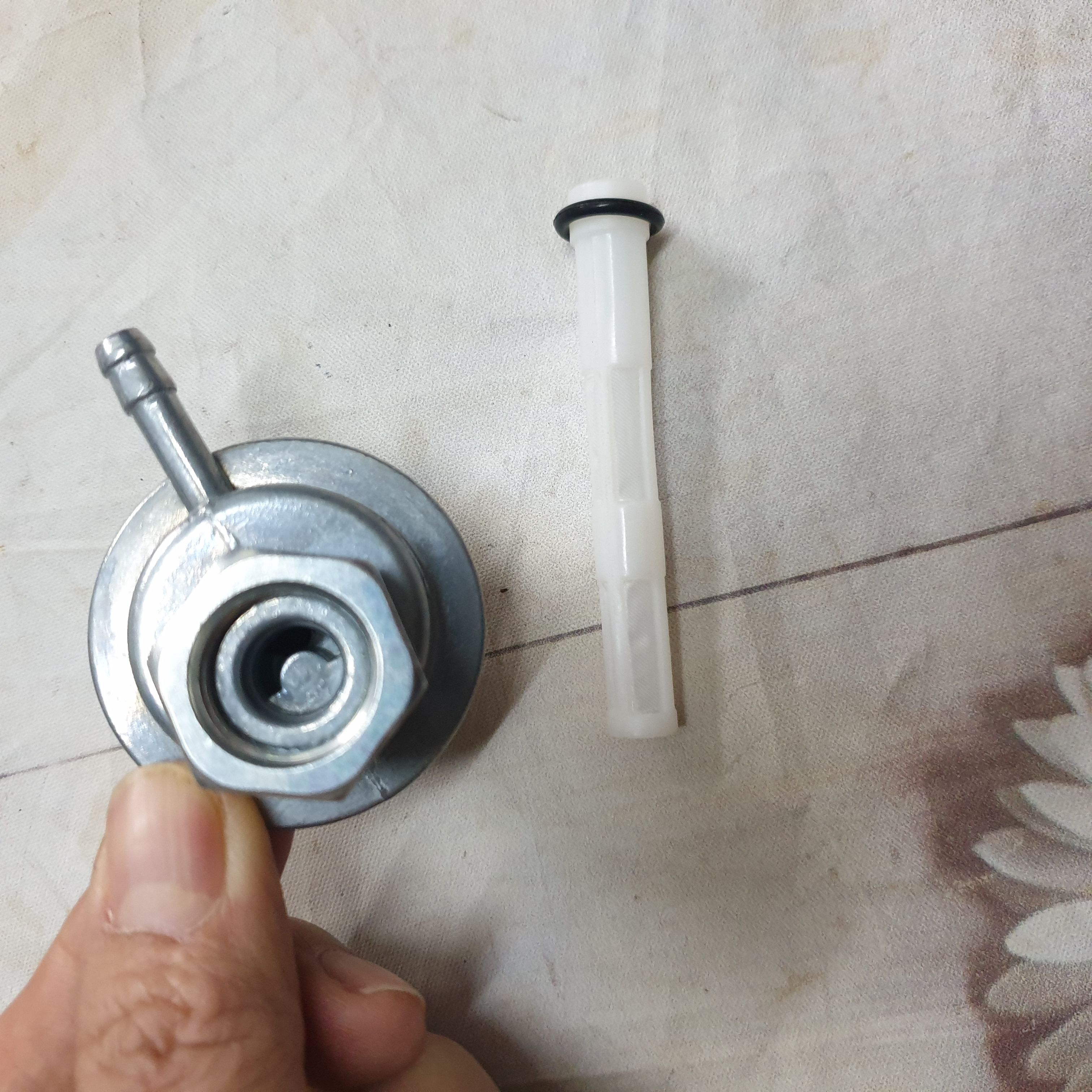 Van khóa xăng xe SPACY [ UY TÍN ] van khóa xăng tự động