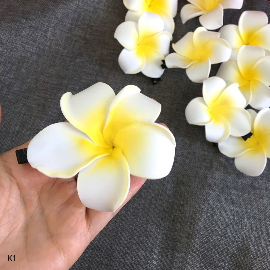 HOT HÈ | KẸP HOA SỨ TRẮNG ĐI BIỂN HOẶC PHỤ KIỆN CHỤP HÌNH CÔ DÂU | VIDEO THẬT | KISS PLAZA