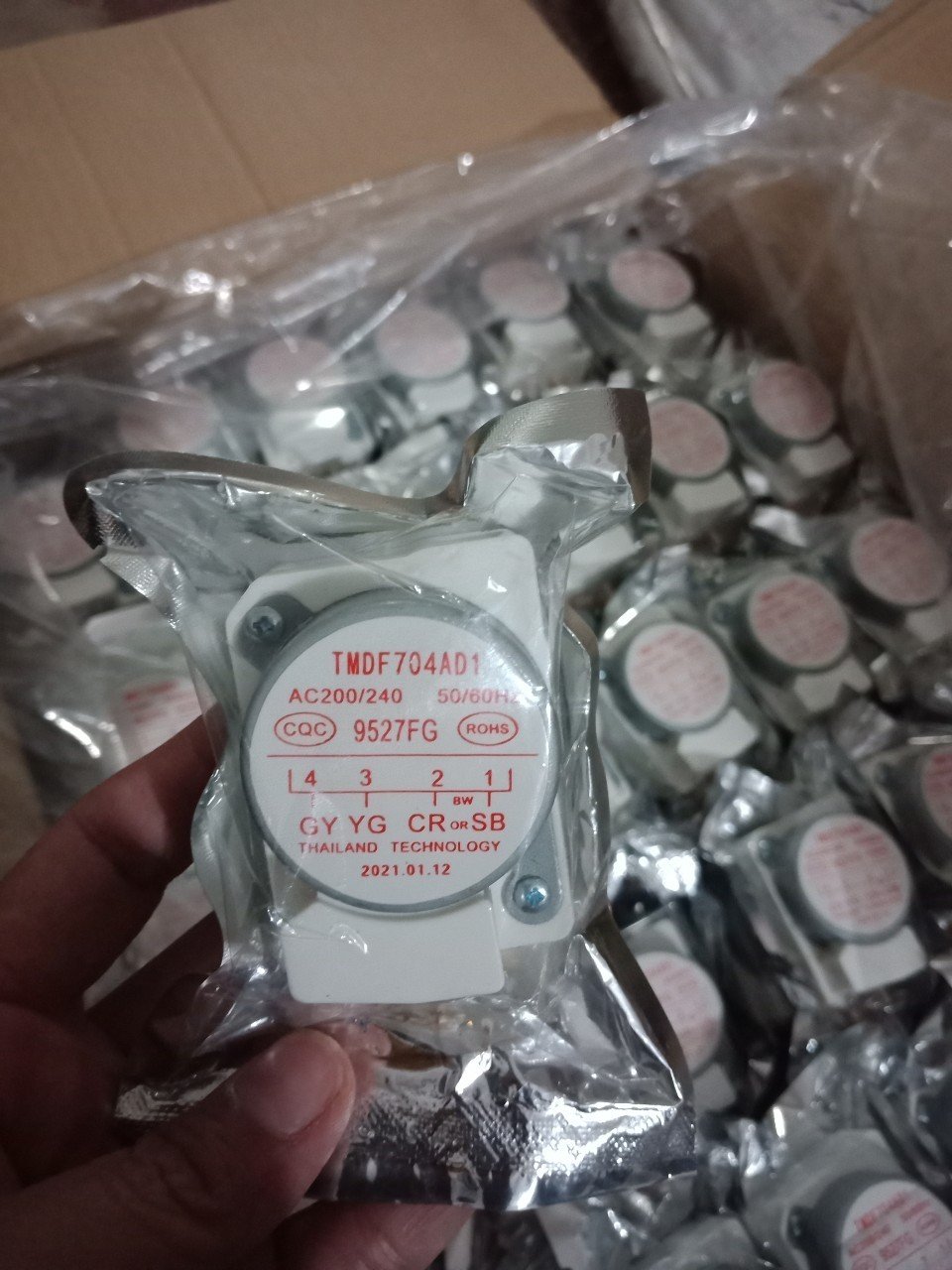 Đồng hồ rơ le thời gian cho tủ lạnh 704 Timer TLan