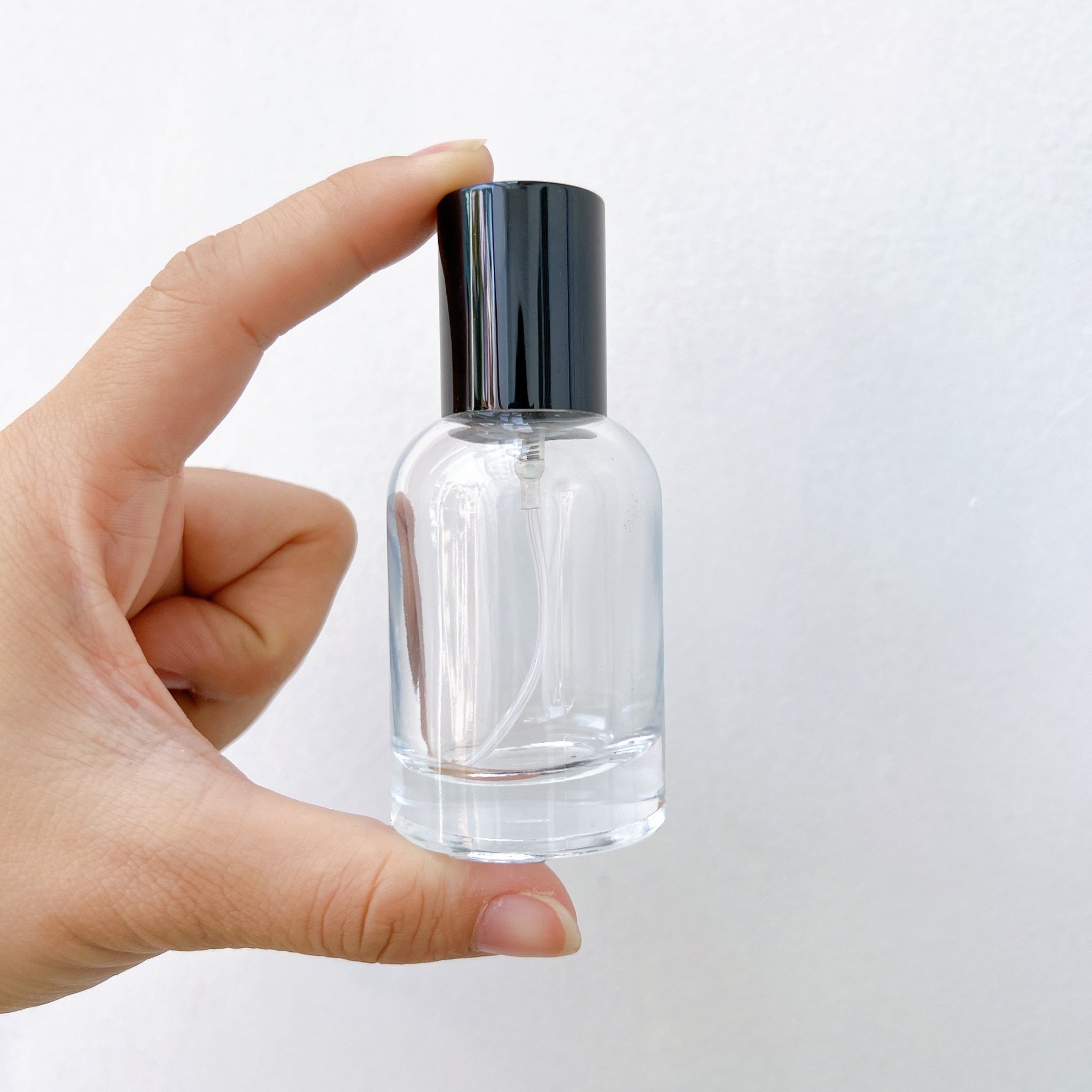 Chai chiết nước hoa 30ml kiểu Lelabo nắp kim loại sang trọng.