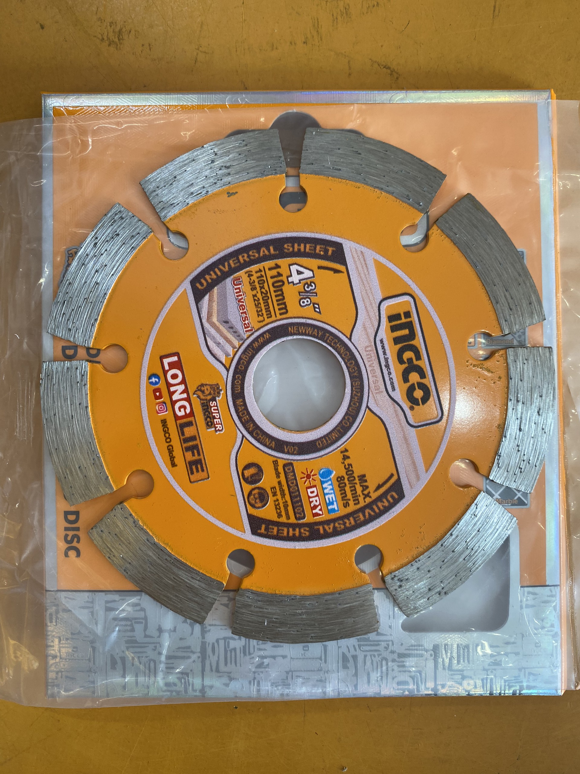 Đĩa cắt gạch khô INGCO DMD011102M