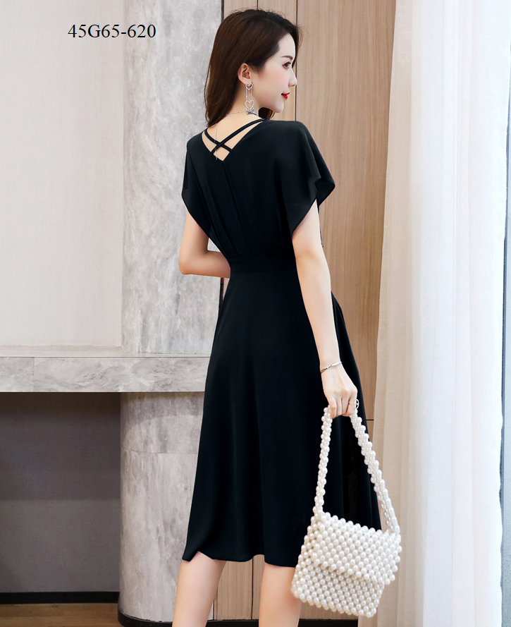 ĐẦM XÒE THIẾT KẾ SANG TRỌNG