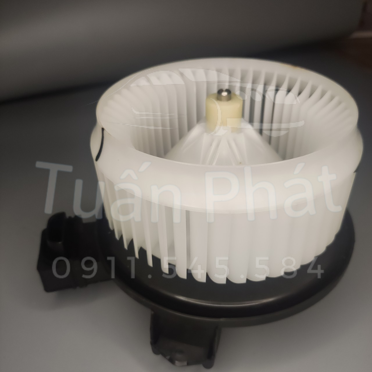 Quạt Dàn Lạnh Innova Fortuner 2006-2015