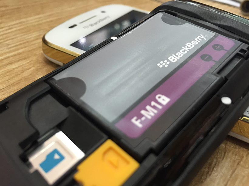 Pin thay thế Blackberry 9100 - 9105 zin