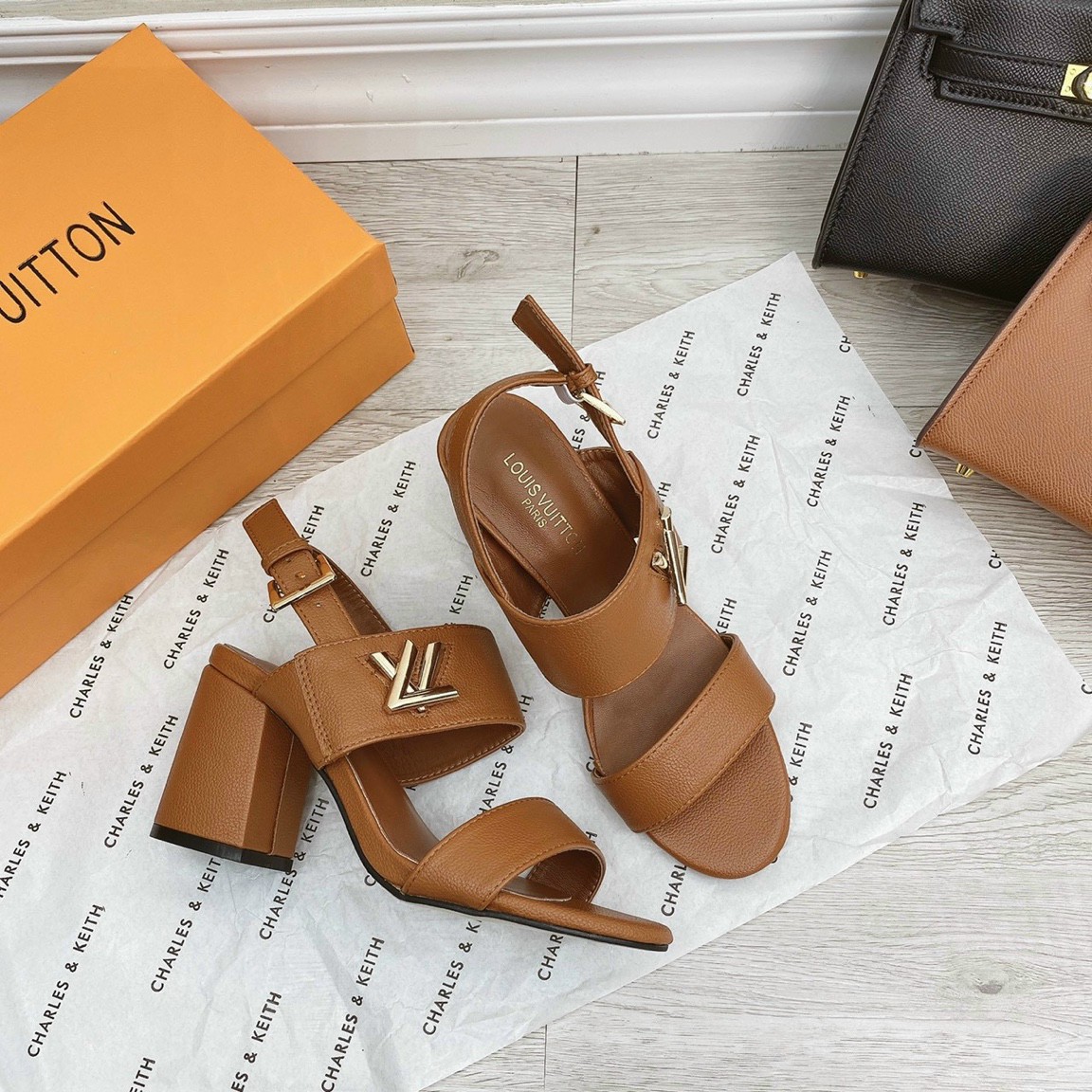 Sandal sang chảnh sịn xò fullbox