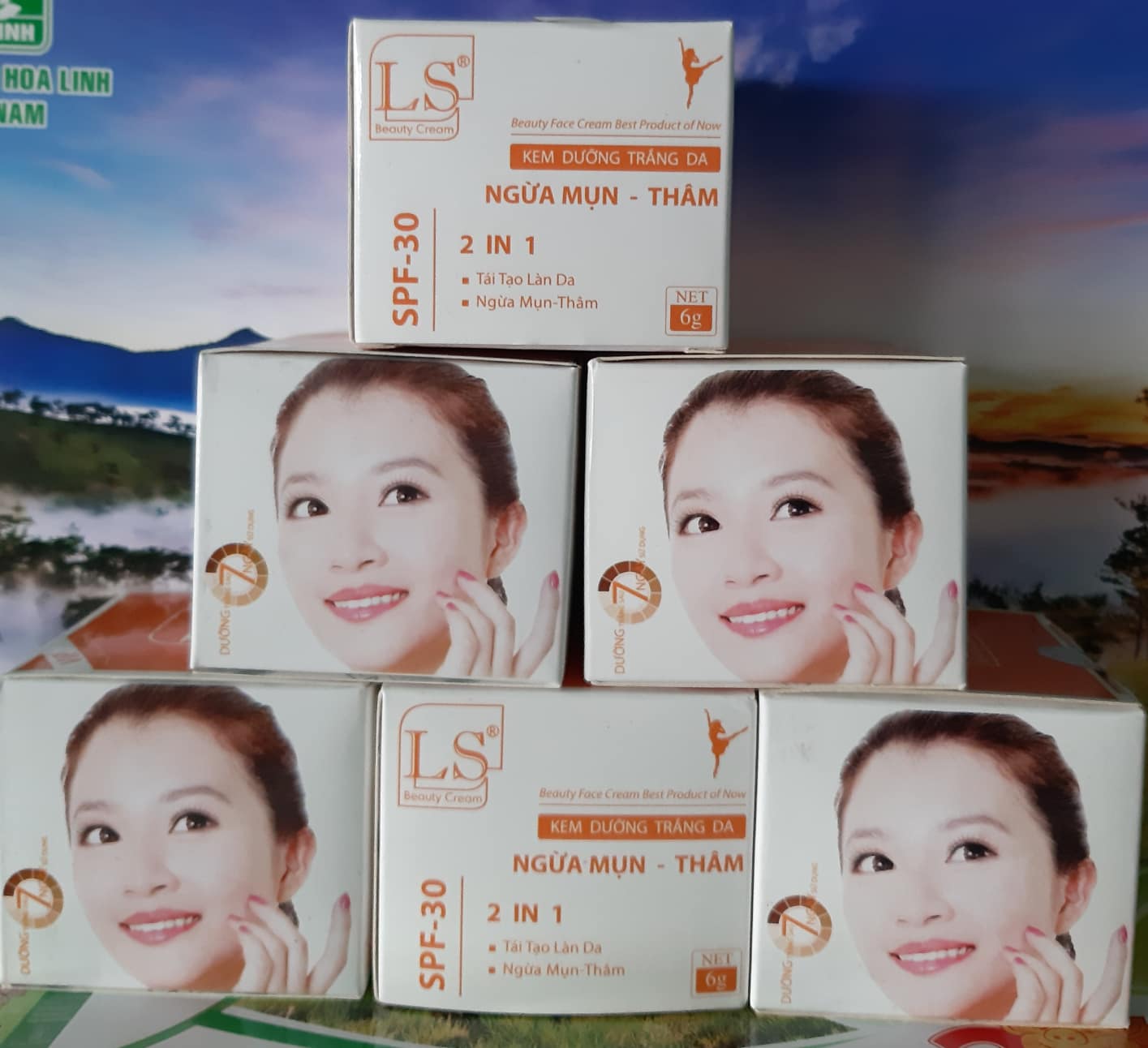 KEM DƯỠNG TRẮNG DA NGỪA MỤN, THÂM