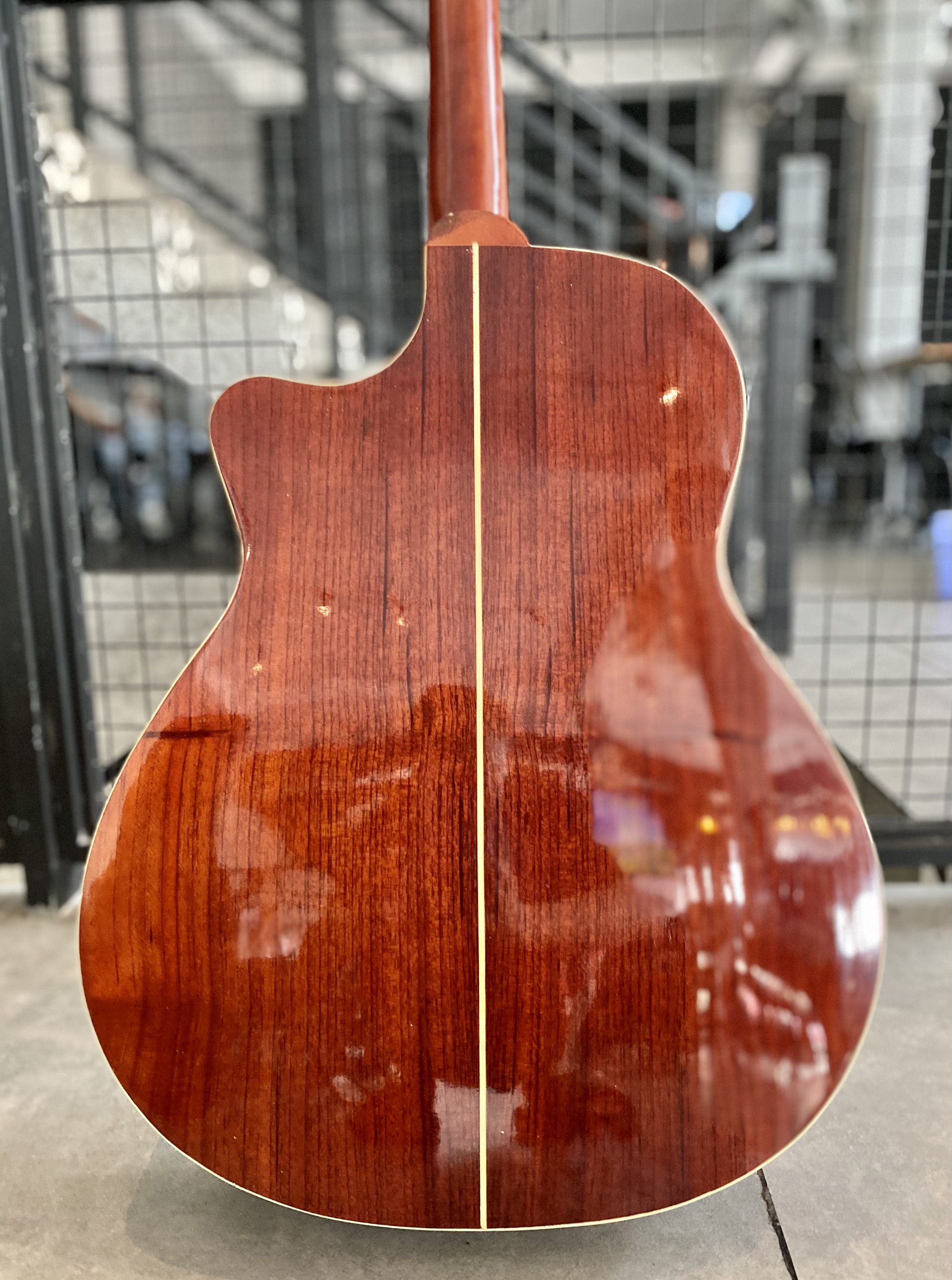 (Miễn Phí Ship) Đàn Guitar Acoustic Full Solid 100% có lắp EQ Met B12 chính hãng