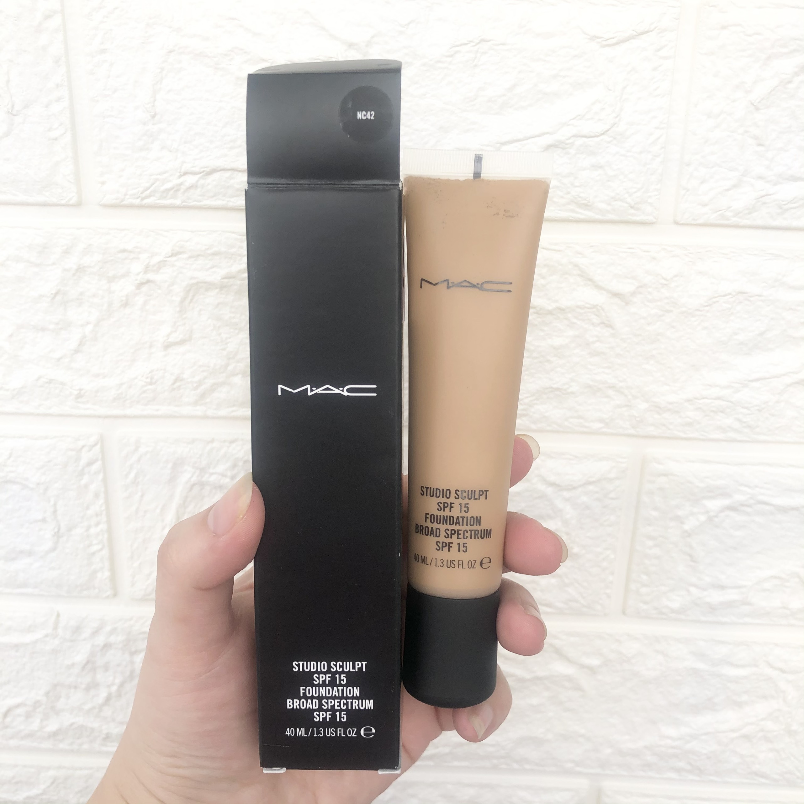 HCM]Kem Nền Dưỡng Ẩm Chống Nắng Màu NC42 - MAC - Studio Sculpt SPF 15  Foundation Broad Spectrum SPF 15 40ml 