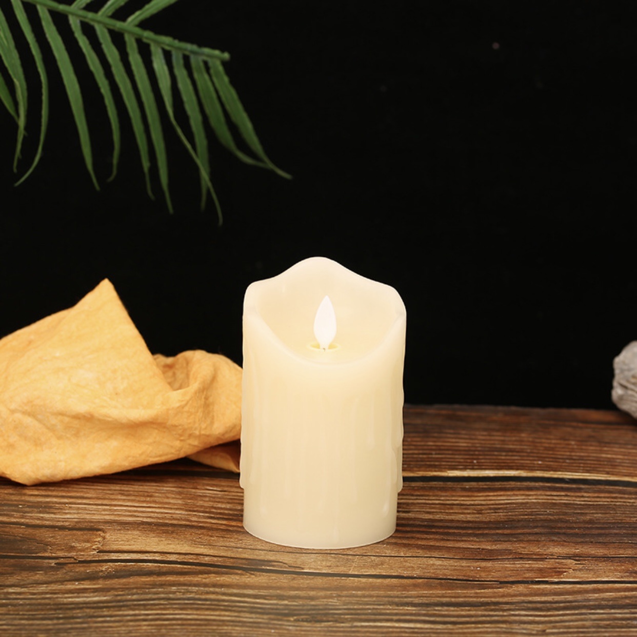 NẾN ĐIỆN TỬ-ĐÈN CẦY ĐIỆN VỎ SÁP CHẢY SỬ DỤNG ĐIỀU KHIỂN TỪ XA