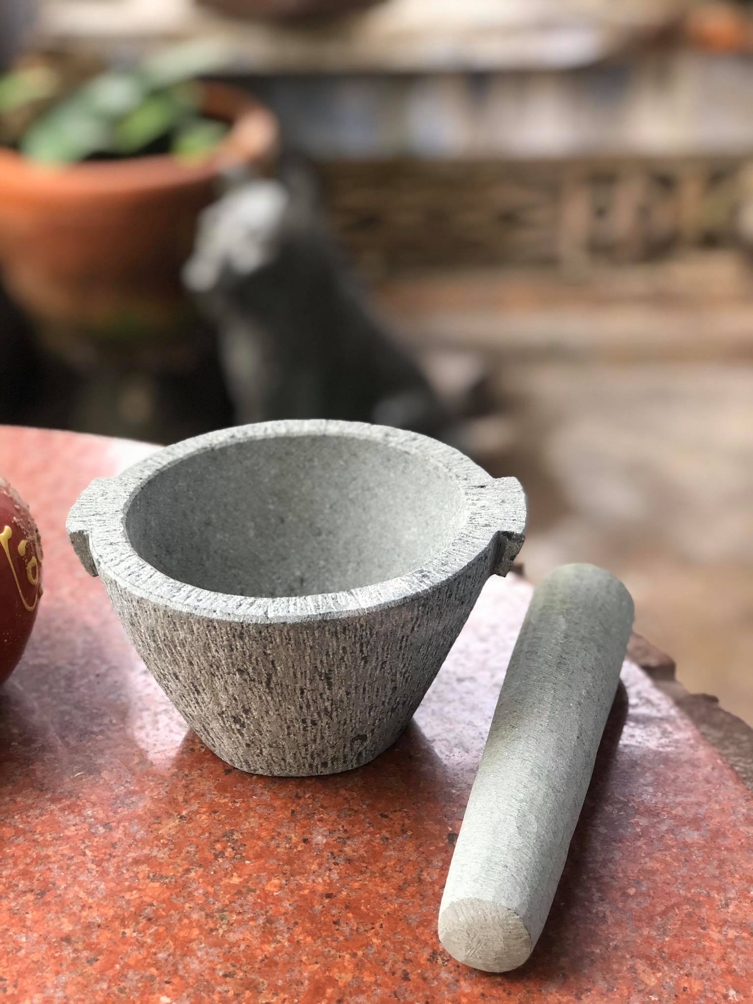 bộ sản phẩm cối đá + chày đá Đường Kính 15cm