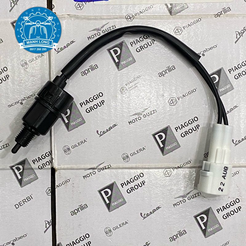 Piaggio - Vespa brake light switch (original)