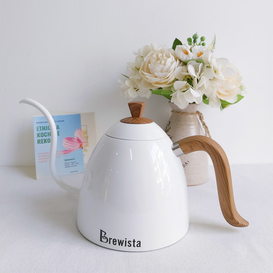 Ấm rót cà phê pour over Brewista 700ml - Màu trắng