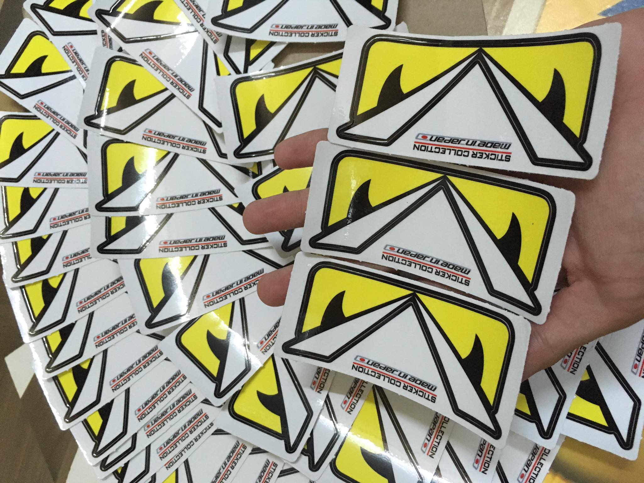 Combo 3 stiker mắt fendi
