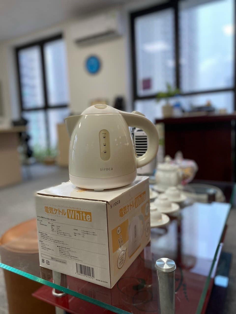 Siroca 0.8L high speed kettle with 100V Electric