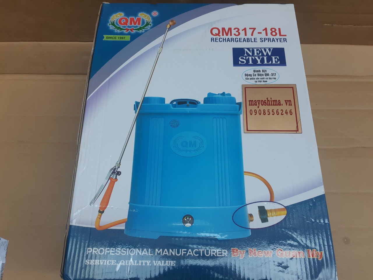 Bình phun thuốc trừ sâu bắng điện Quán mỹ 18 lít qm-317