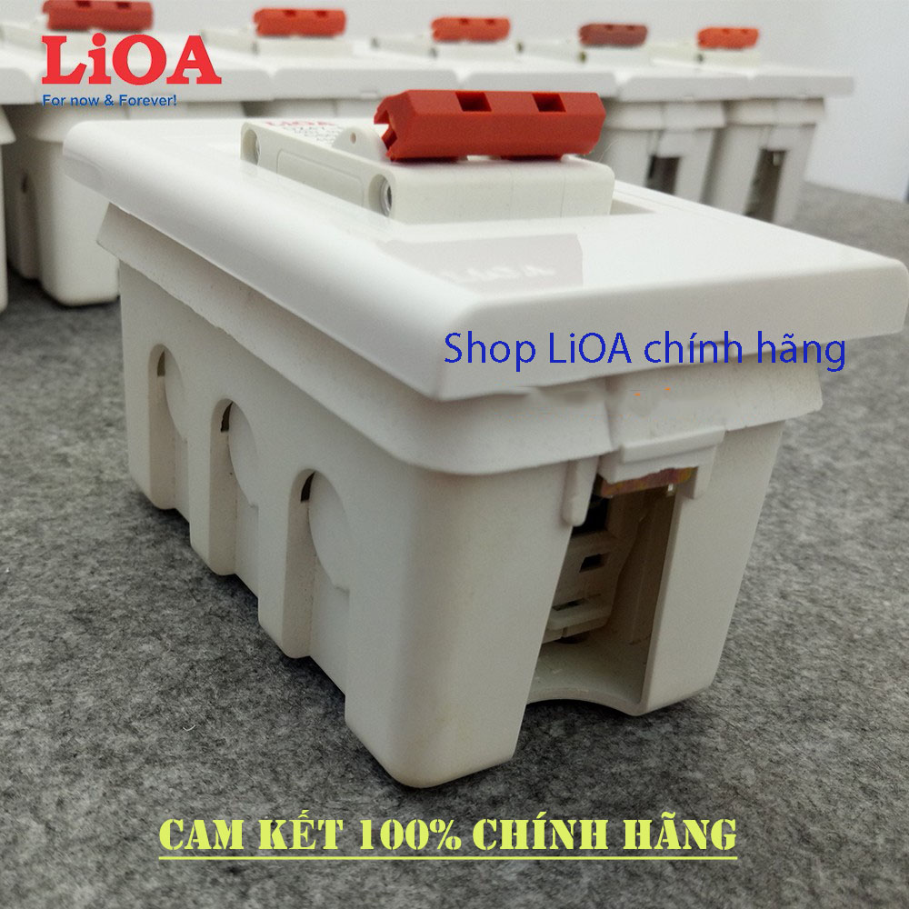 Combo cầu dao tự động (APTOMAT) LiOA  loại 2 cực - Lắp âm tường