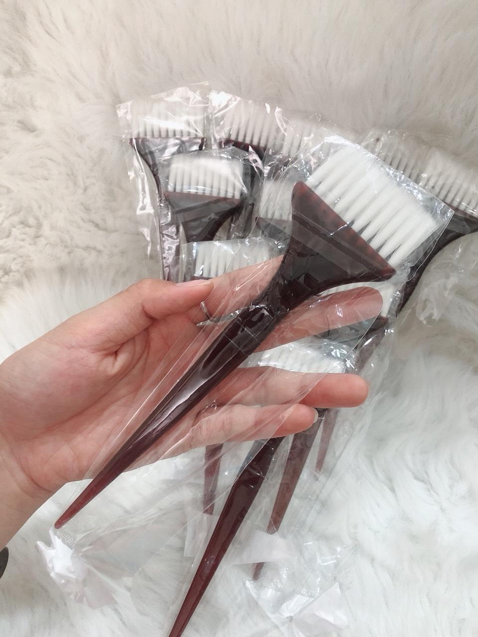 Bàn Chải Nhuộm Tóc