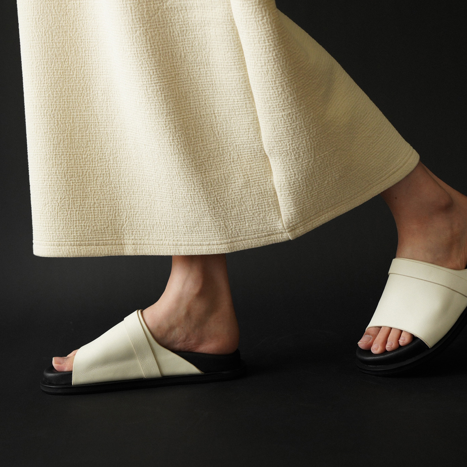 Bun Sandals waa. - Dép Bun Quai Ngang Da Bò