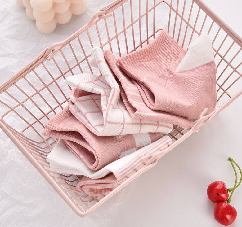 Set 10 Đôi Tất Vớ Nữ Ngắn Cổ Kẻ Hồng SS2