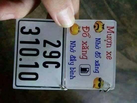 Móc khóa xe