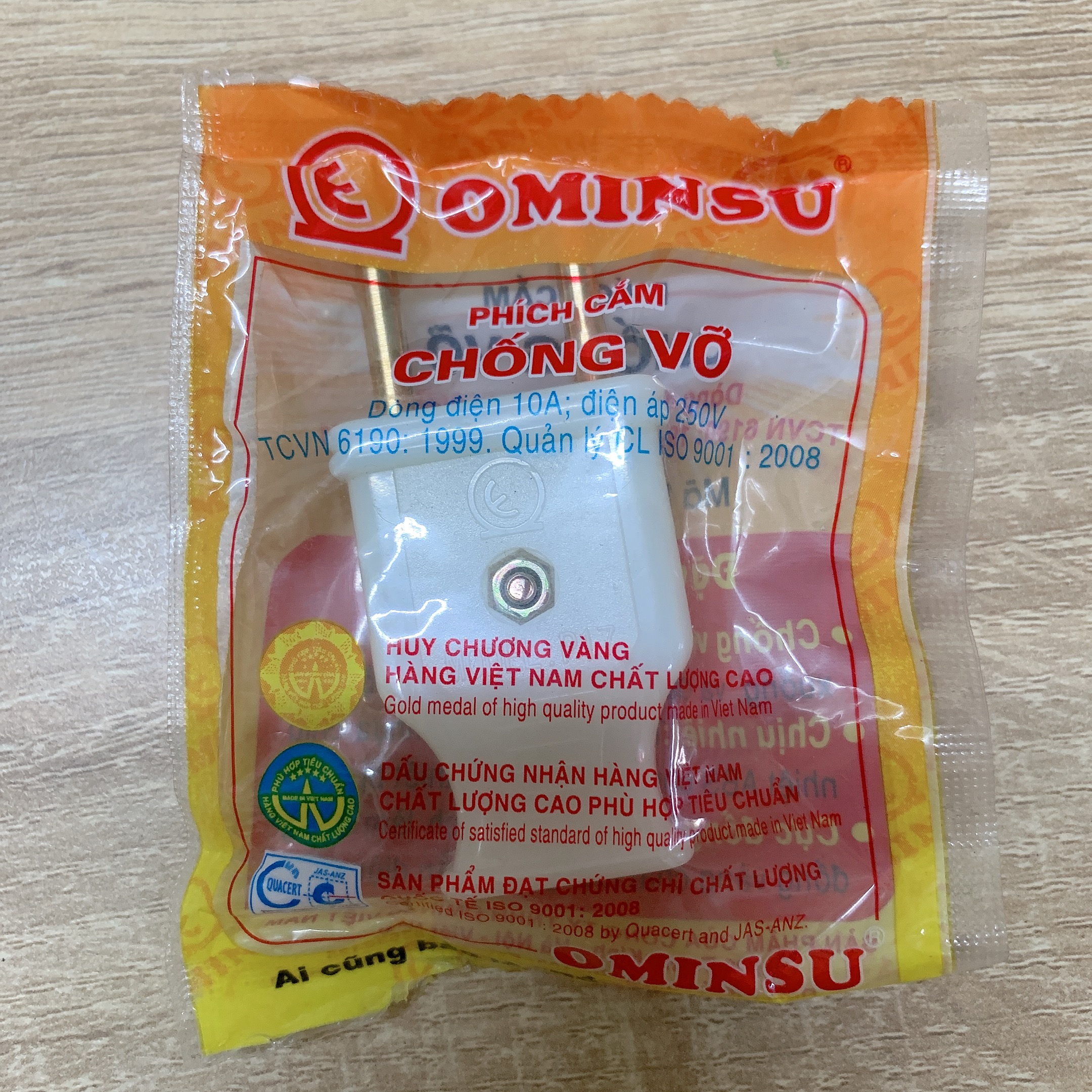 [HCM]Phích cắm OMINSU