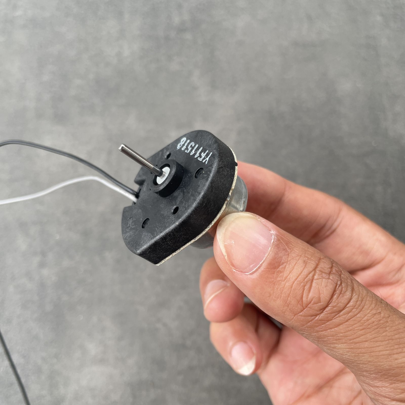 Motor không chổi than NIDEC chế quạt mini cực mạnh