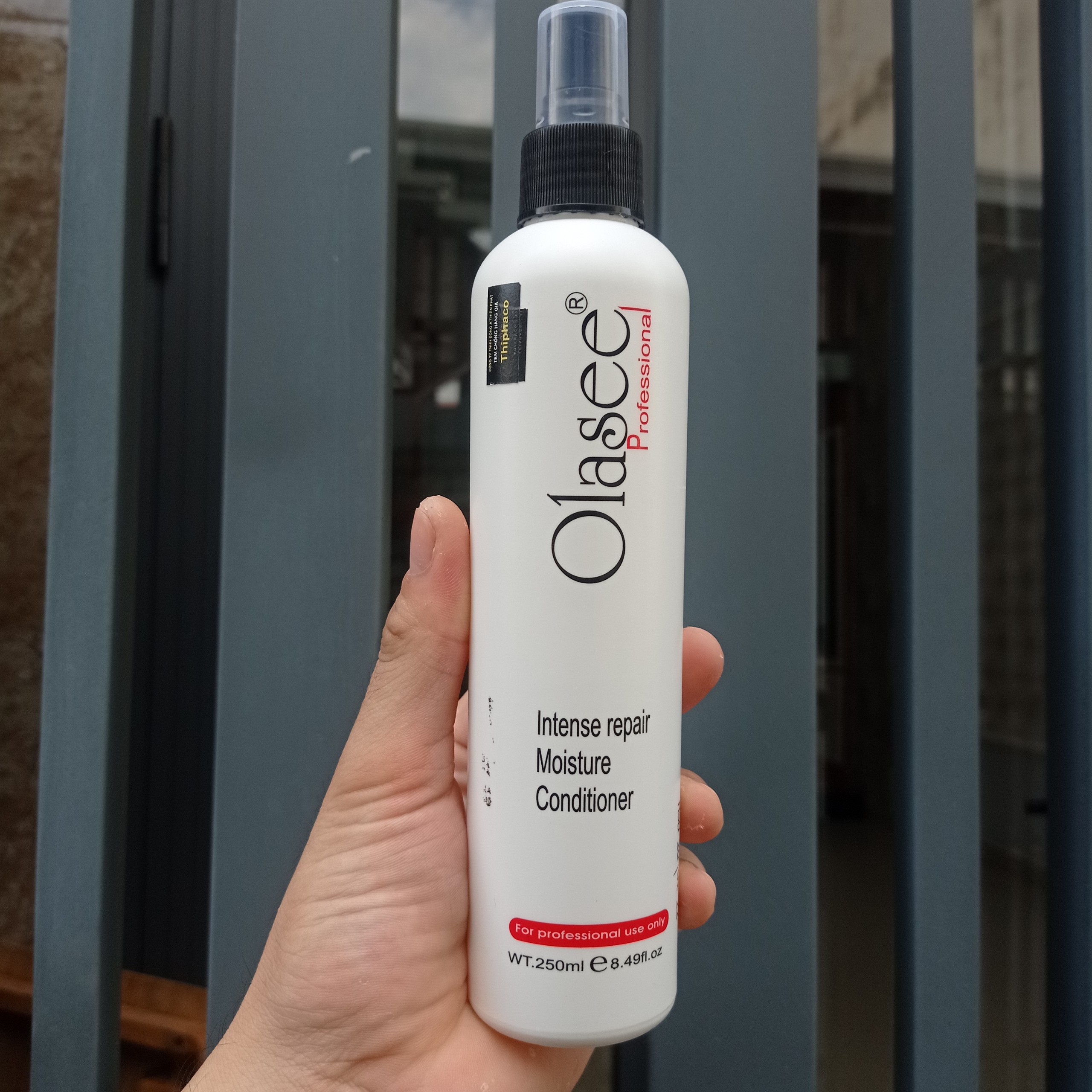 [HCM]Nước Xịt Dưỡng Tóc Olasee Intense Repair Moisture Conditioner 250ml