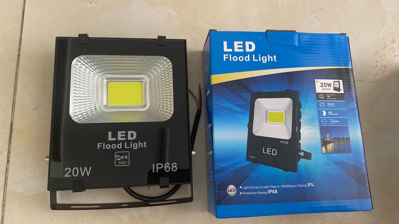 [HCM]Đèn pha LED COB New (bảo hành 02 năm)-50W,100W,200W,10W,20W,30W