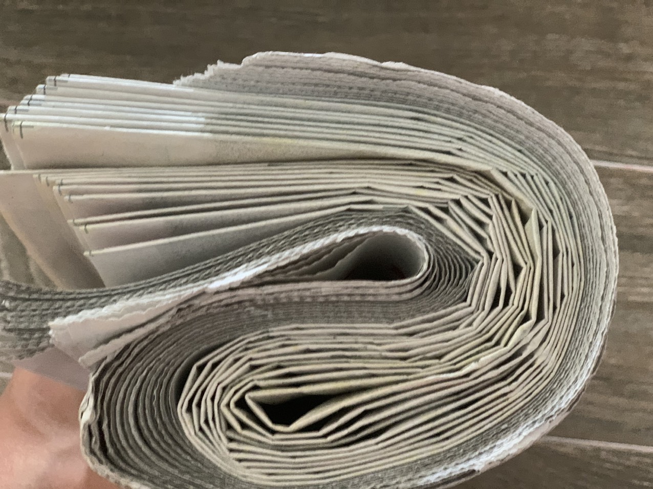 1KG GIẤY BÁO MỚI 95% GÓI ĐỒ