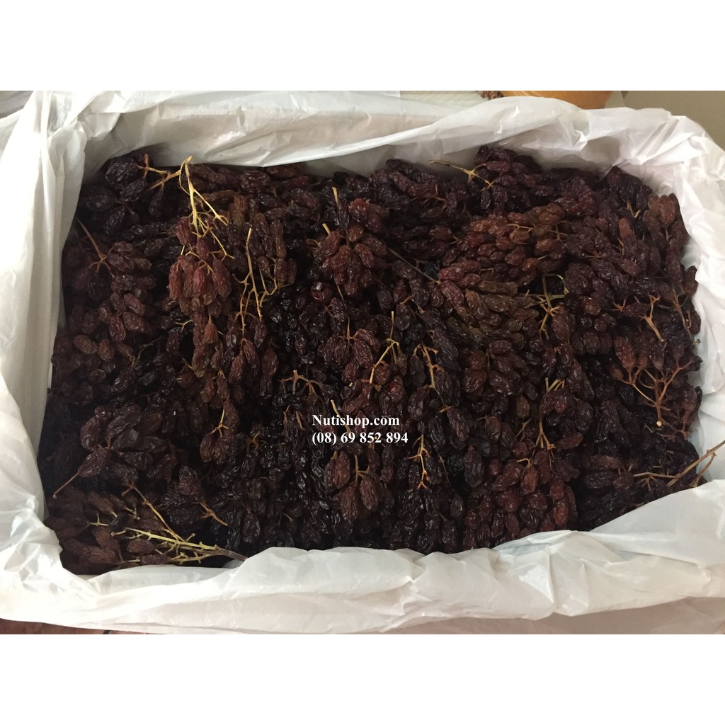 Nho kho nguyên cành Crimson Úc 500g