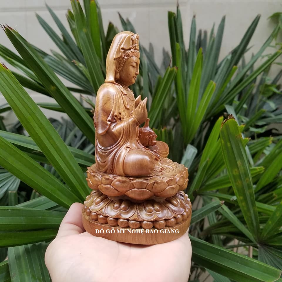 Tượng phật bà quan âm gỗ bách xanh