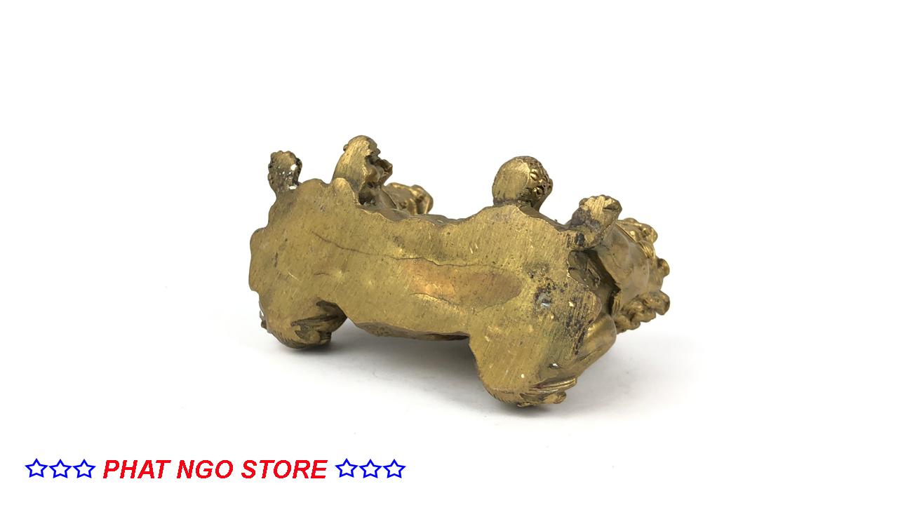SƯ TỬ ĐỒNG THẠCH CẢM ĐANG