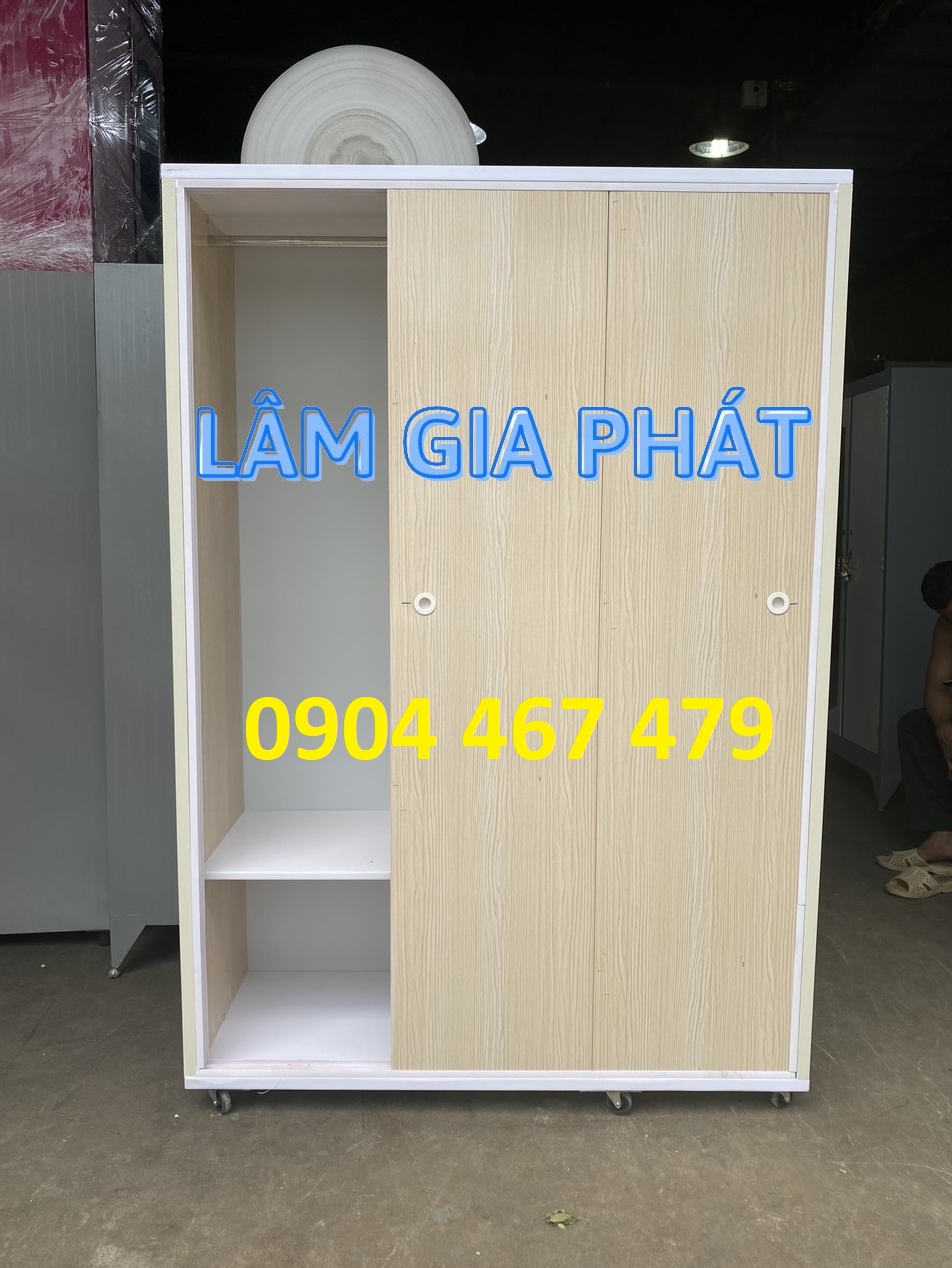 Tủ nhựa Đài Loan cửa lùa cao cấp có bánh xe