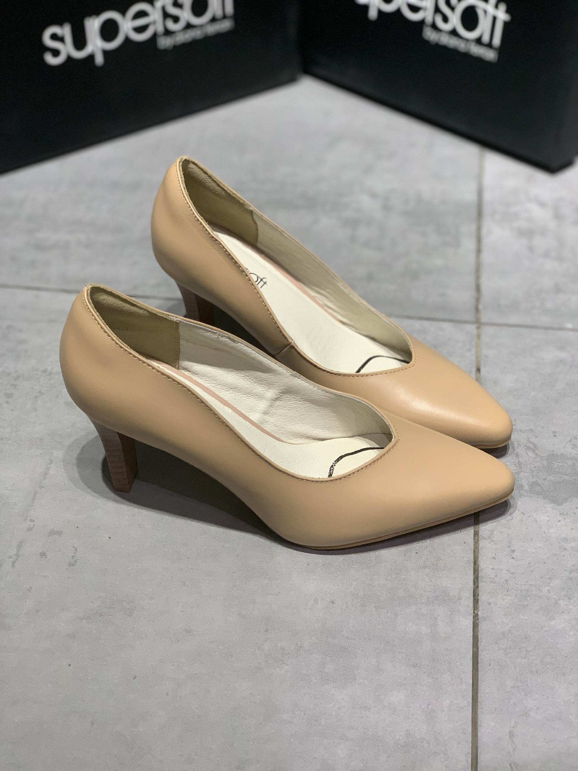 Giày công sở Supersoft 7cm bít khoét tim da thật