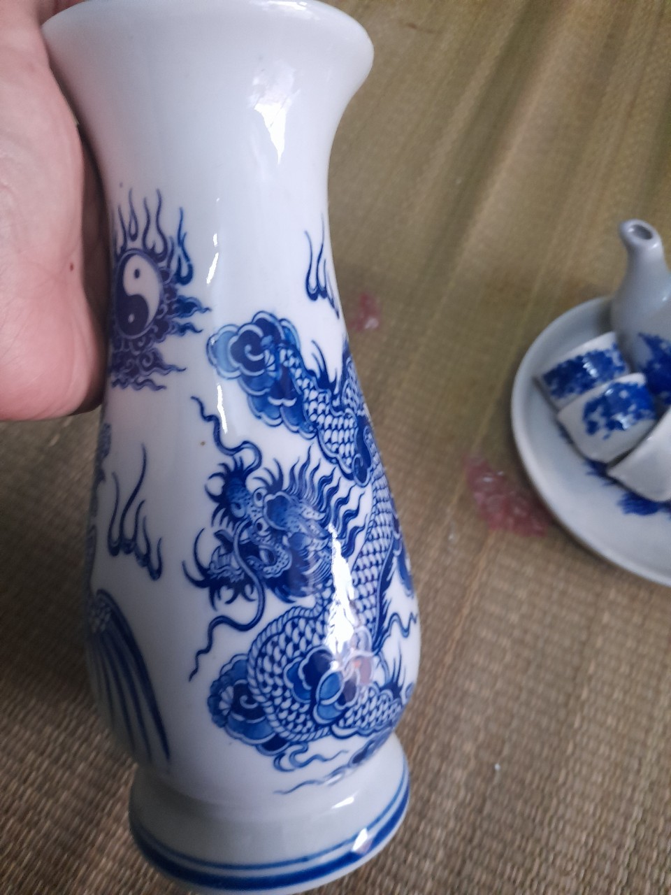 Lọ Hoa Thờ Men Lam Bát Tráng Hoạ Tiết Long Phụng