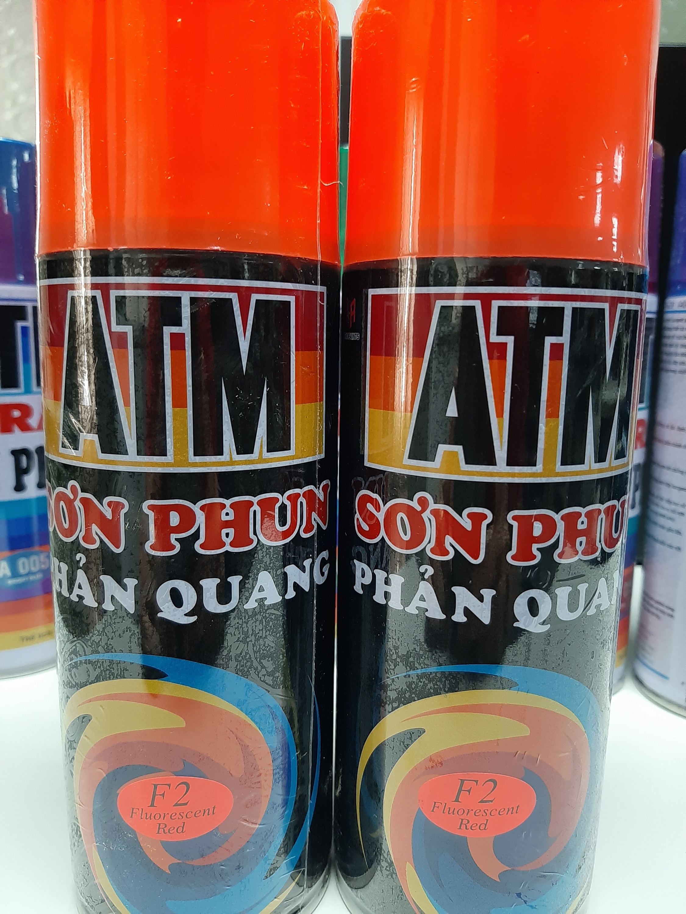 Sơn xịt phản quang màu đỏ atm f2 chính hãng