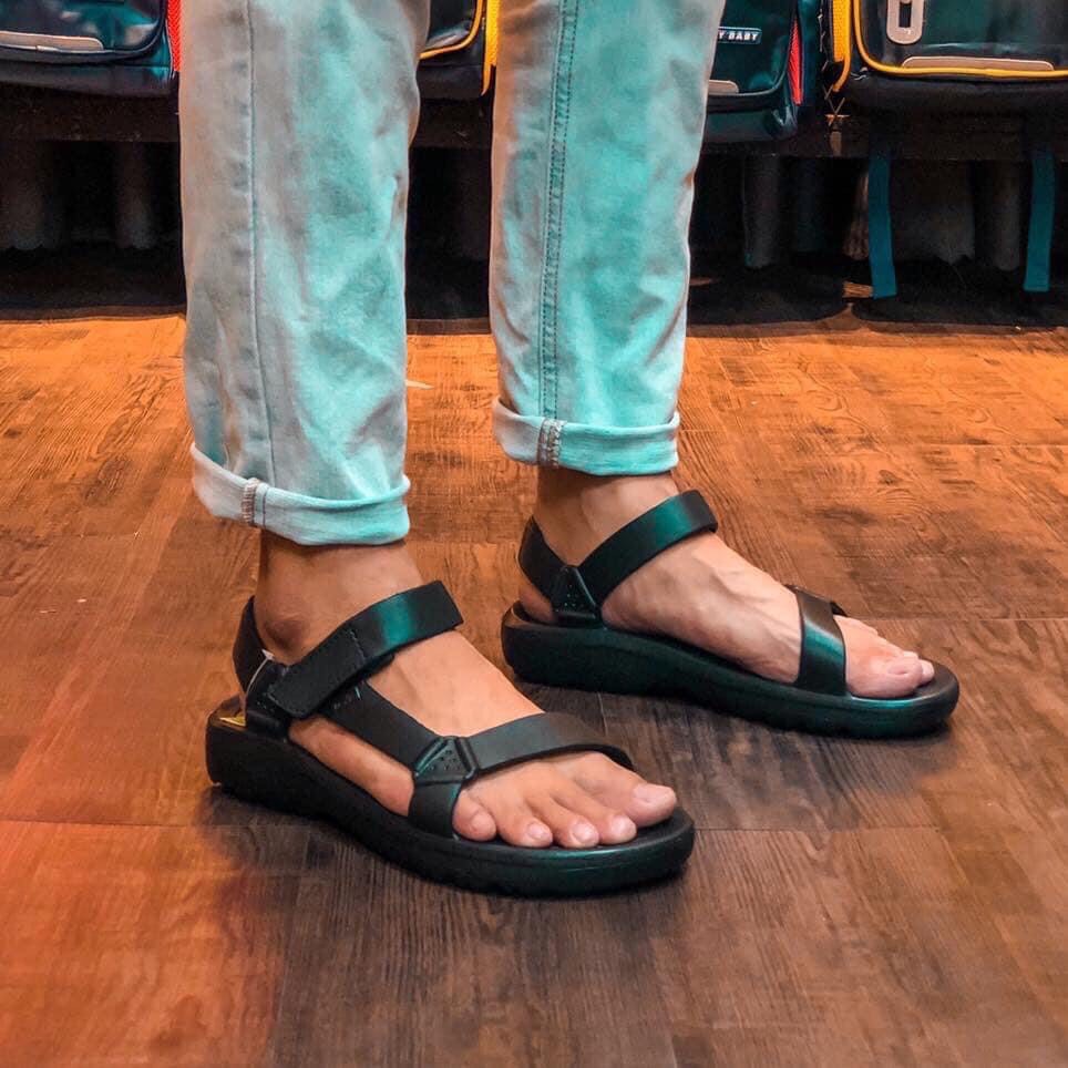 Sandal đúc nguyên khối thể thao