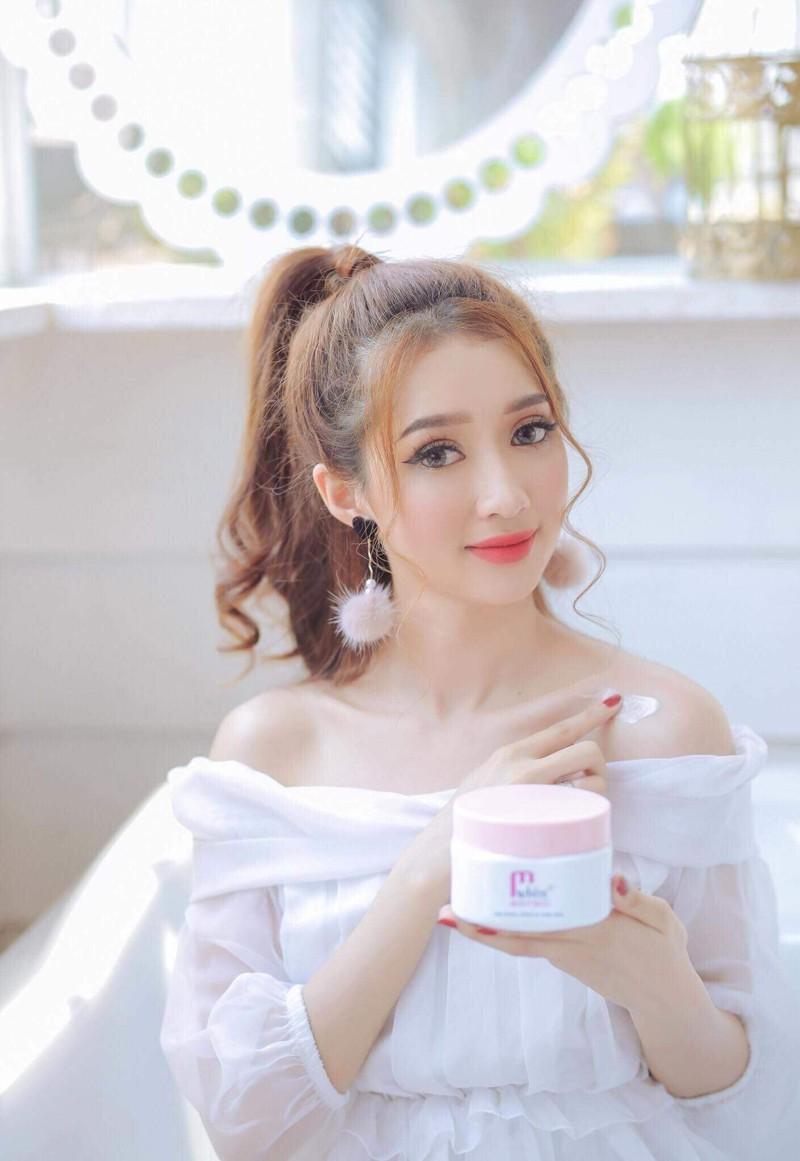 Kem dưỡng trắng body M'white