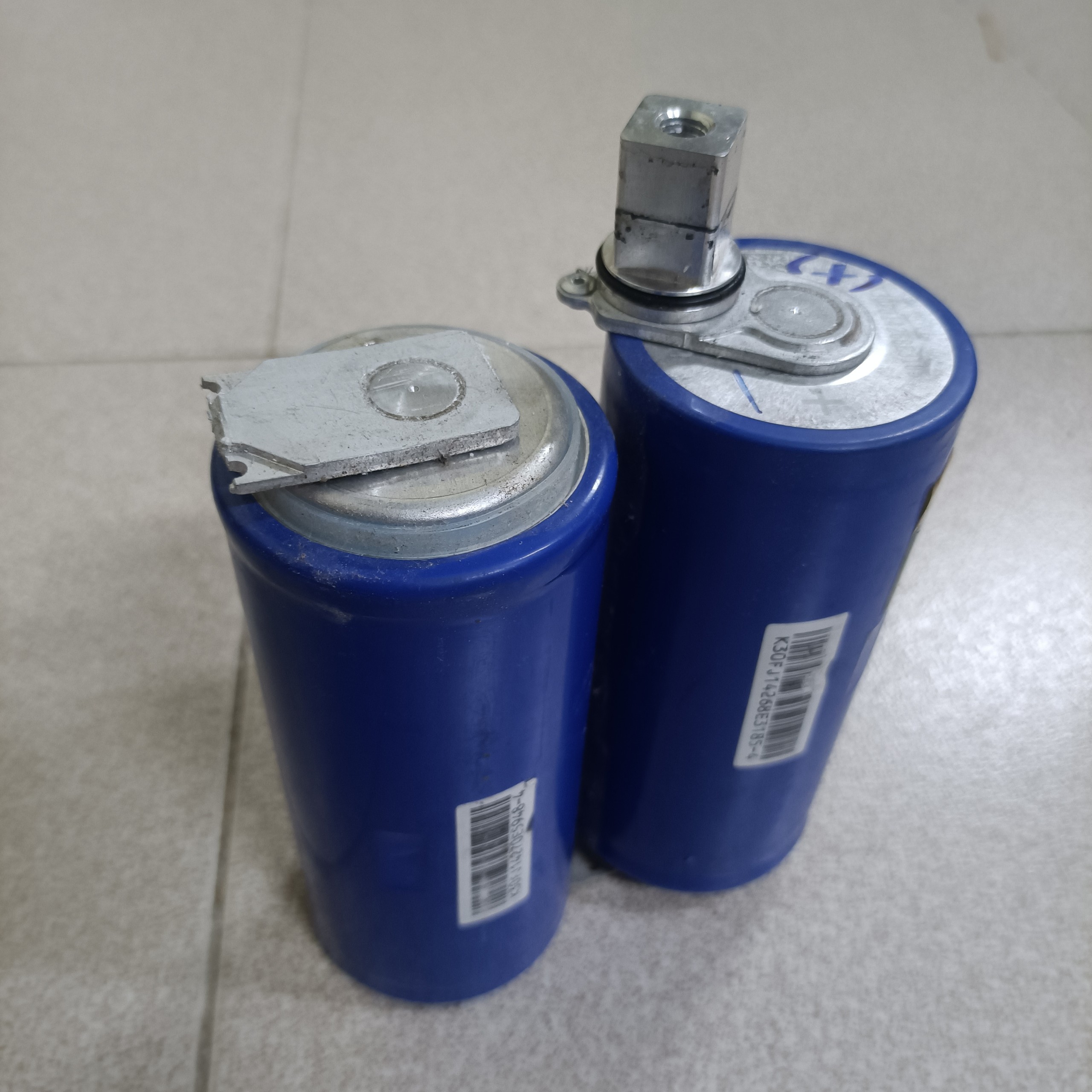 Siêu tụ Maxwell 2.7V 3000F chế máy hàn cell pin