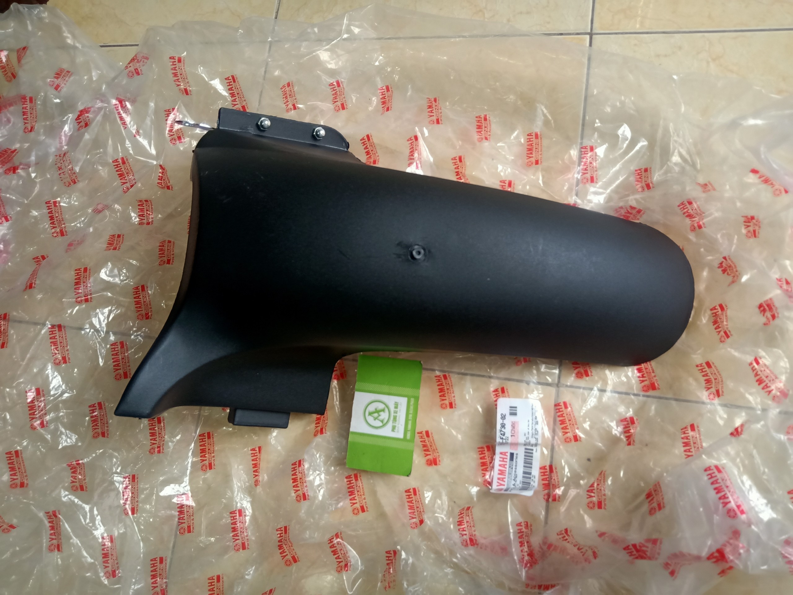 Chắn bùn (dè con) xe máy Nouvo LX135, Nouvo 4