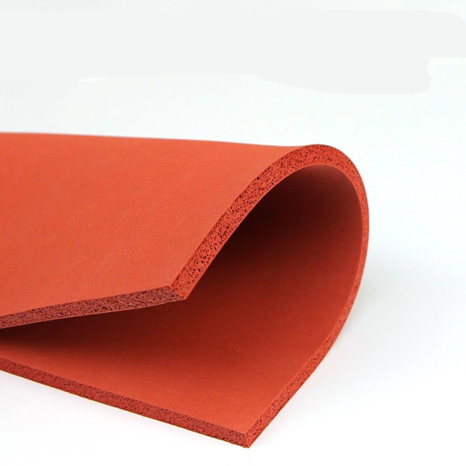 Thảm lót đỏ ép kính + sửa ᴄhữa