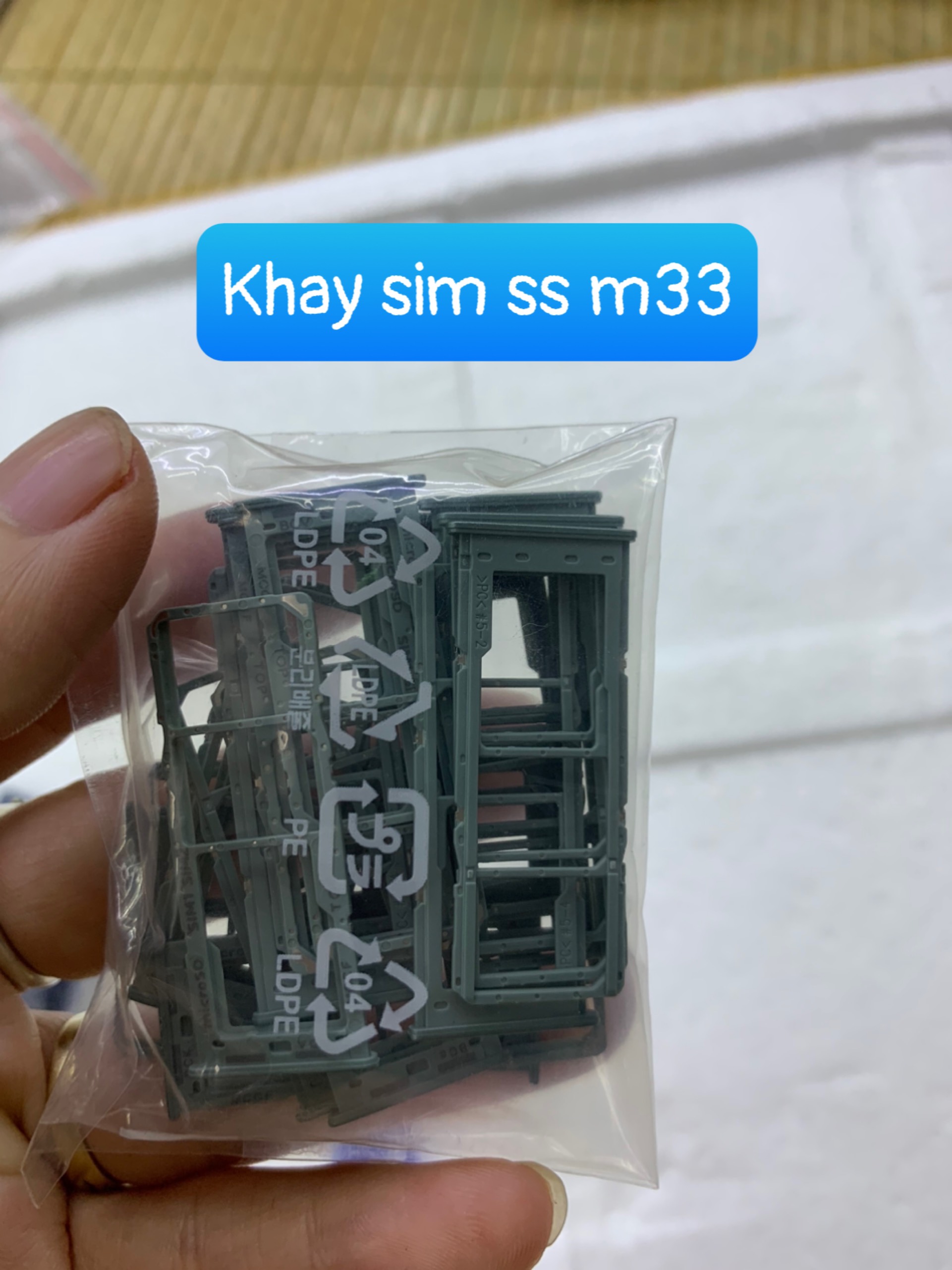 khay sim điện thoại sam sung m33-zin