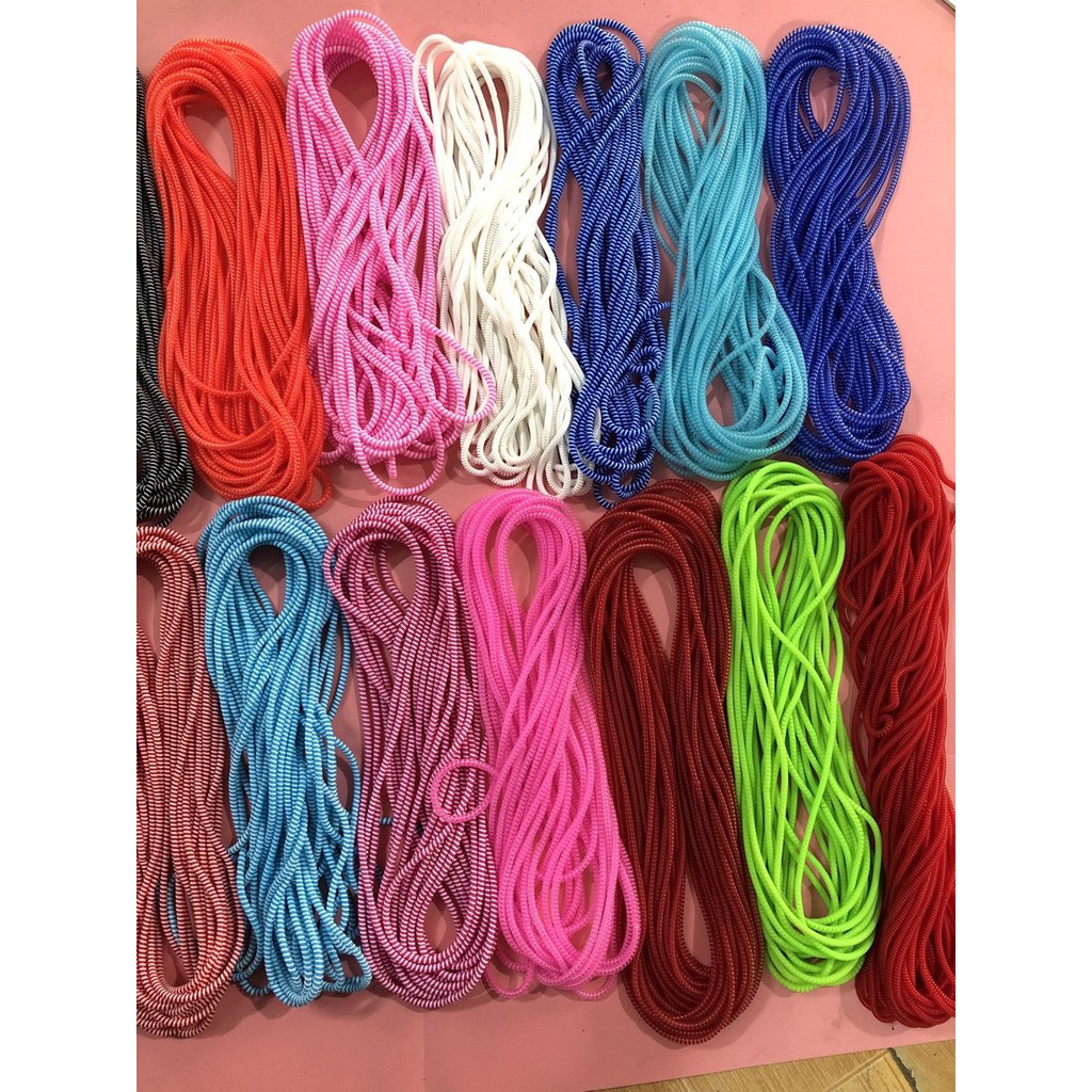 Dây quấn sạc, tai nghe ( 4 dây quấn đủ 1 tai nghe, 3 dây quấn đủ 1 cáp sạc )