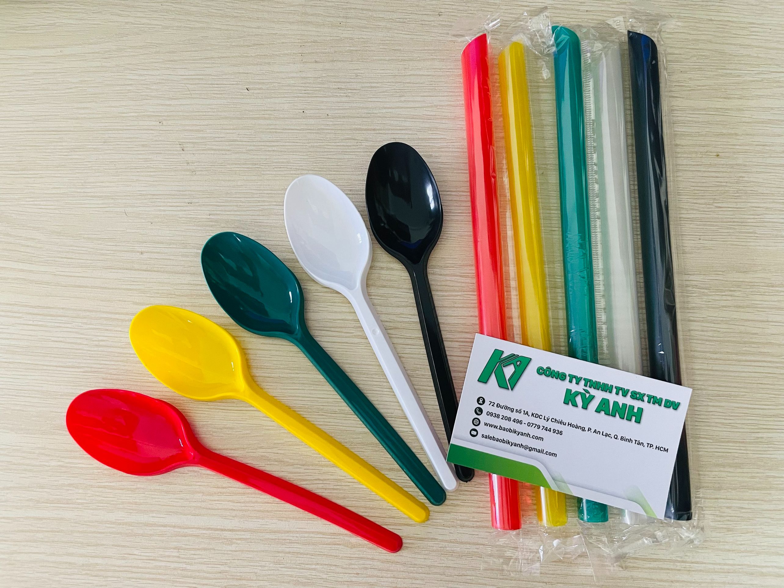 Muỗng nhựa trà sữa cao cấp 15cm, muỗng nhựa dùng một lần -gói 50 cái
